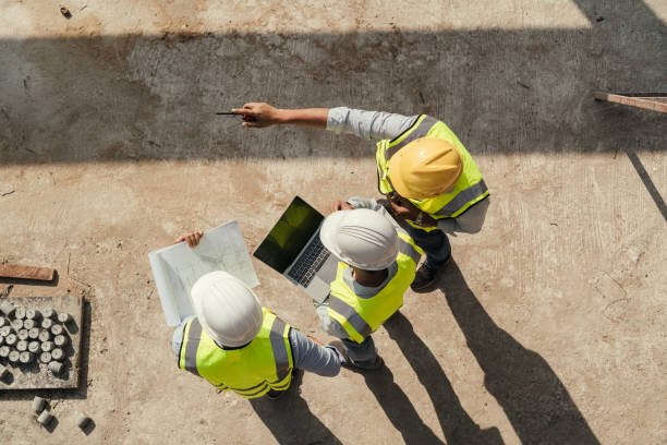 Best Concrete Patio Contractor  in La Riviera, CA
